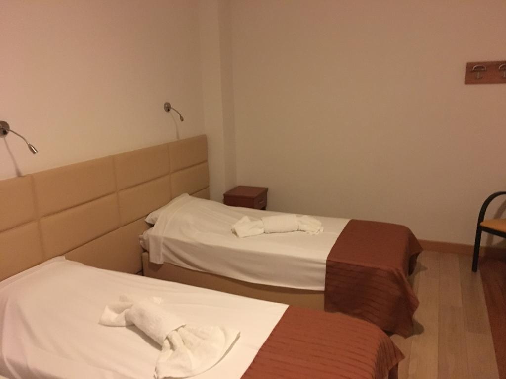 Aitheron Hotel Air Park Zervi 외부 사진